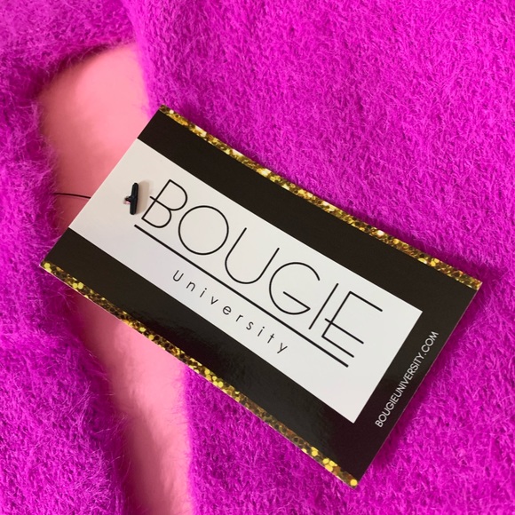 ‼️NEW‼️SHIPS TODAY📦 Fushia Plush Crop Sweater - Picture 5 of 7